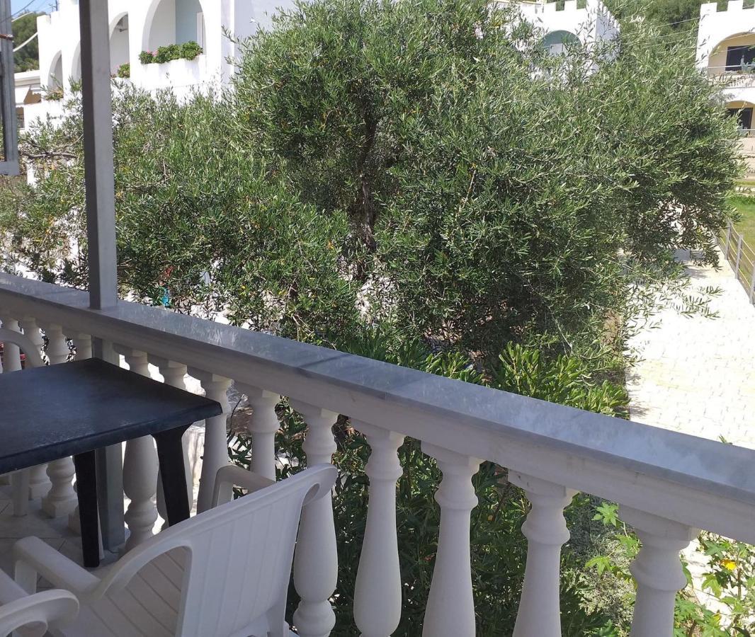 Sigma Hotel Paralia Vrachou Bagian luar foto